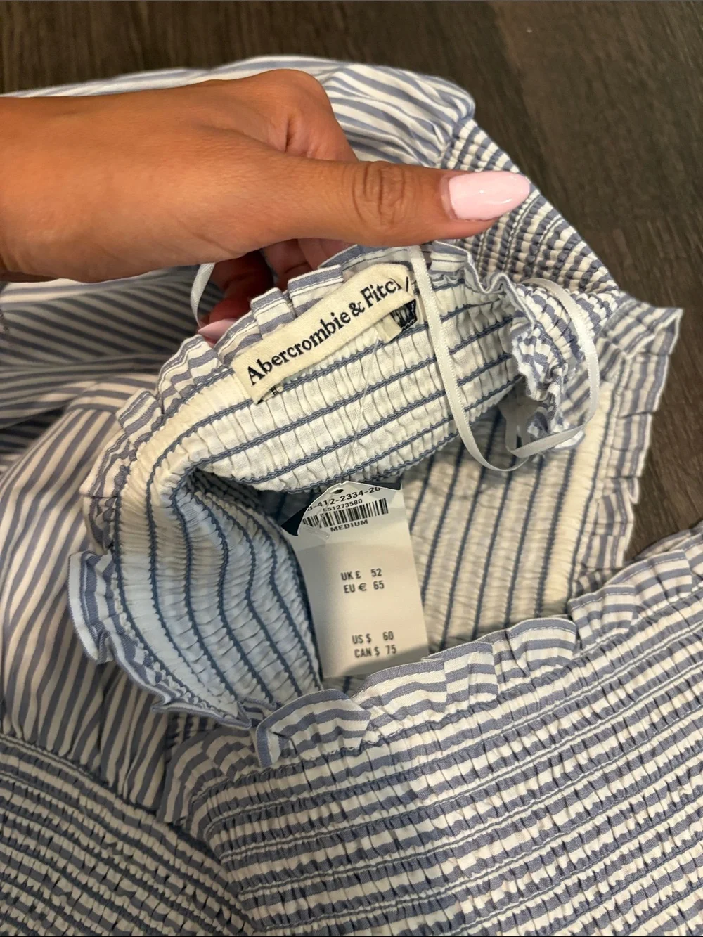 Abercrombie NWT blue striped Smocked Poplin Puff Sleeve Top